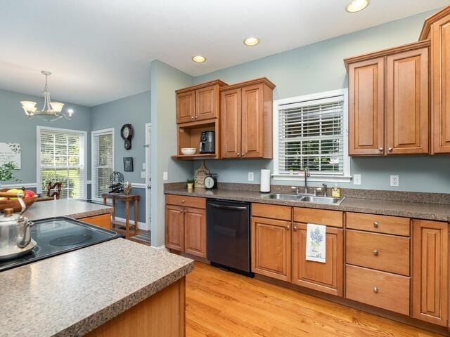 Photo of 215 Savannah Drive