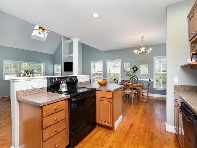 Photo of 215 Savannah Drive