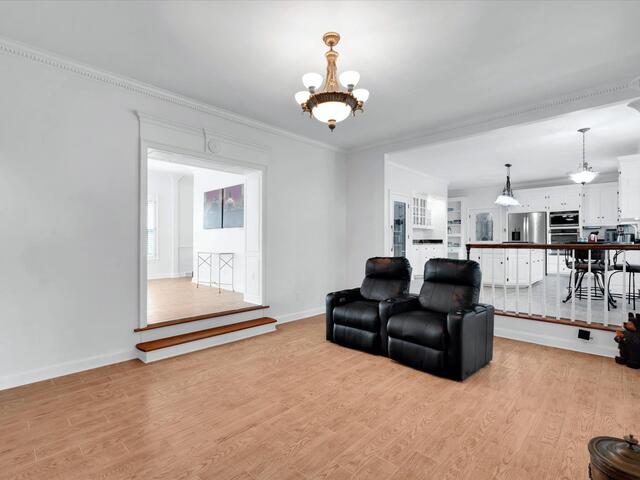 Photo of 201 Wiltshire Court