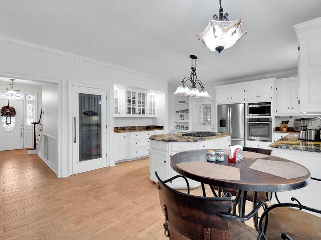 Photo of 201 Wiltshire Court