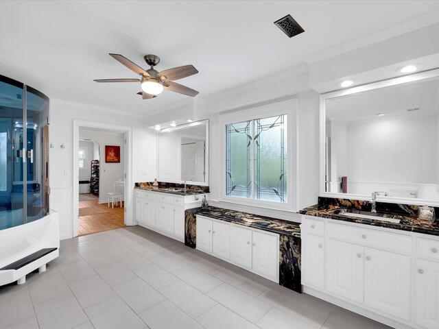 Photo of 201 Wiltshire Court