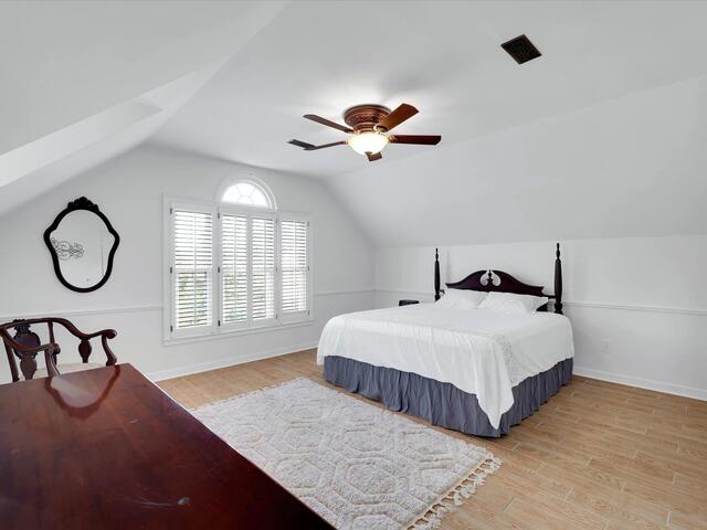 Photo of 201 Wiltshire Court