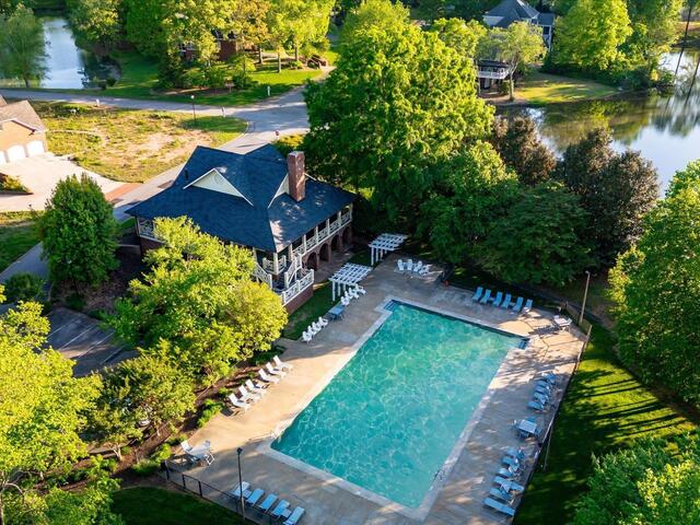 Photo of 201 Wiltshire Court