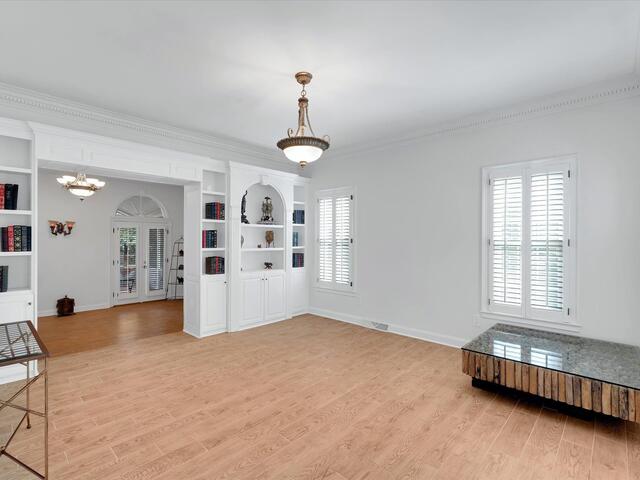 Photo of 201 Wiltshire Court