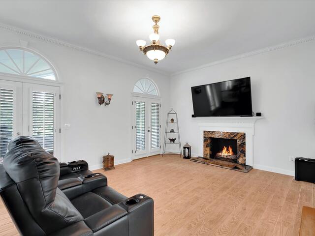 Photo of 201 Wiltshire Court