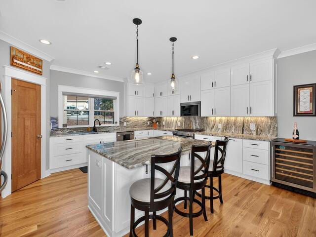 Photo of 709 Keowee Bay Circle