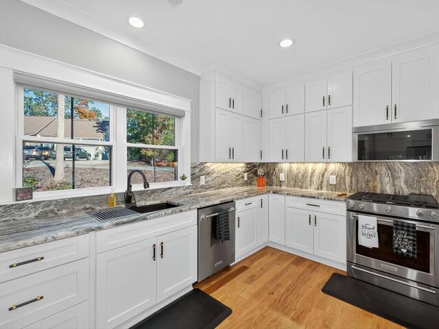 Photo of 709 Keowee Bay Circle