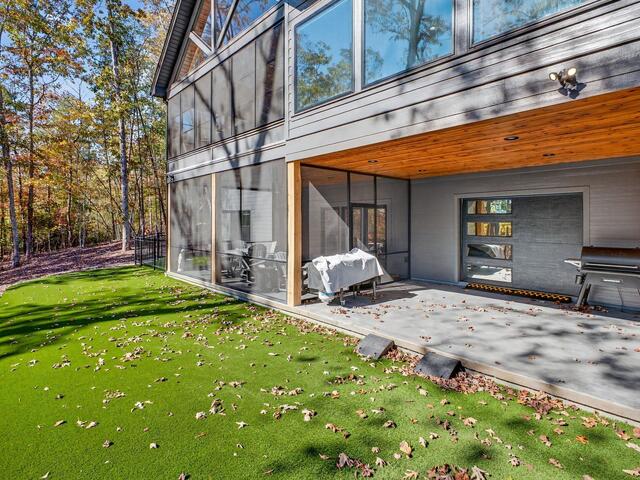 Photo of 709 Keowee Bay Circle