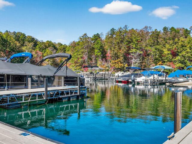 Photo of 709 Keowee Bay Circle