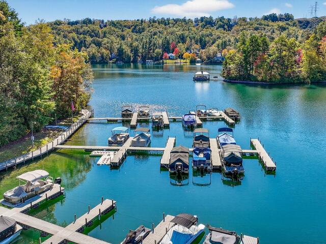 Photo of 709 Keowee Bay Circle