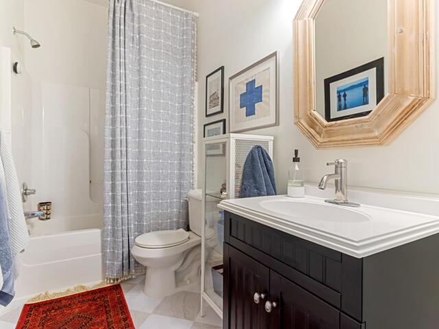 Photo of 570 Carey Drive