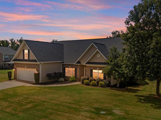 Photo of 570 Carey Drive