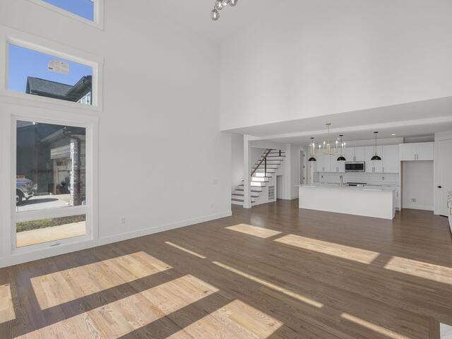 Photo of 8 Village Crest Drive