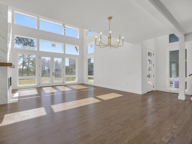 Photo of 8 Village Crest Drive