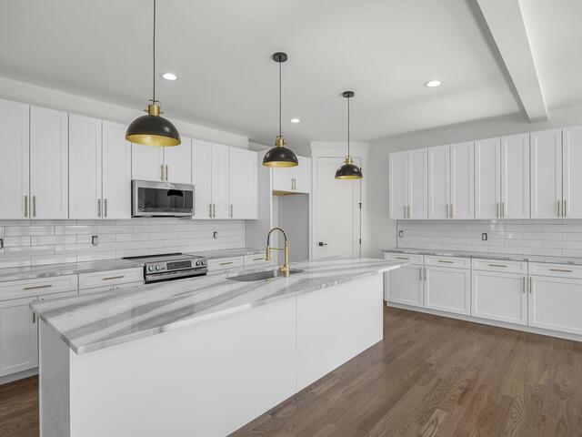 Photo of 8 Village Crest Drive