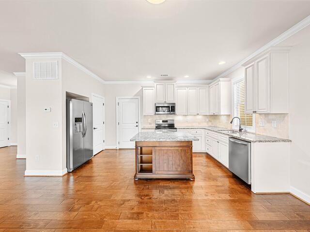 Photo of 330 Belle Oaks Drive