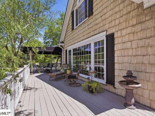 Photo of 401 Four Lakes Drive