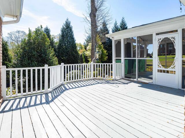 Photo of 110 W Killarney Lake