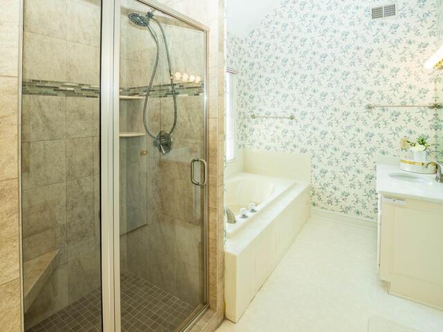 Photo of 110 W Killarney Lake