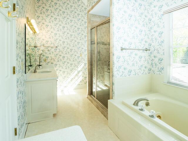 Photo of 110 W Killarney Lake