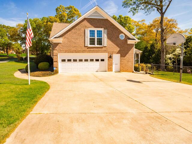 Photo of 110 W Killarney Lake