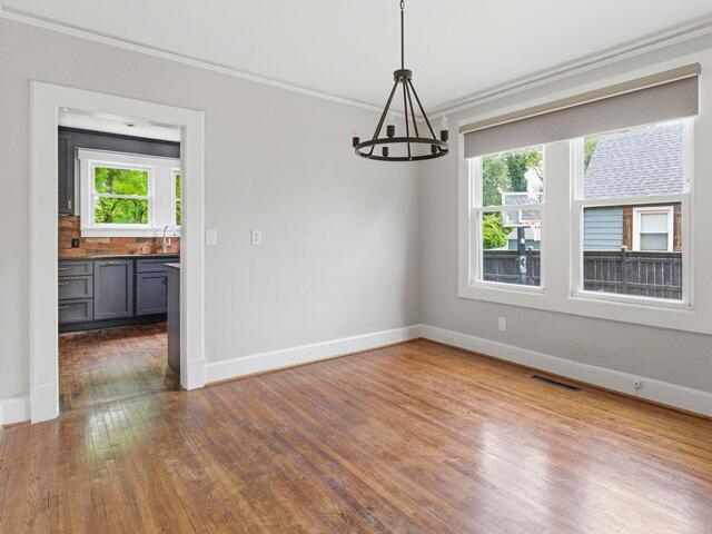 Photo of 305 Rogers Avenue
