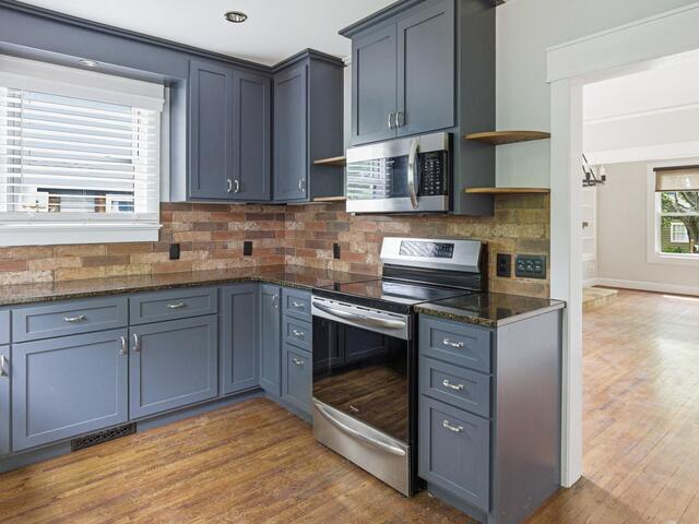 Photo of 305 Rogers Avenue