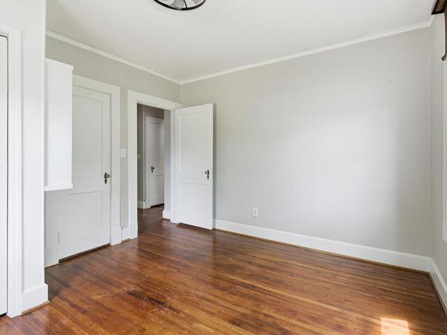 Photo of 305 Rogers Avenue