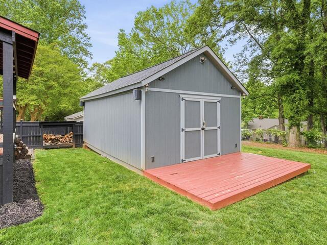 Photo of 305 Rogers Avenue