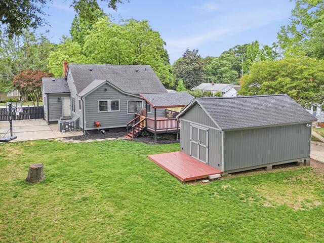 Photo of 305 Rogers Avenue