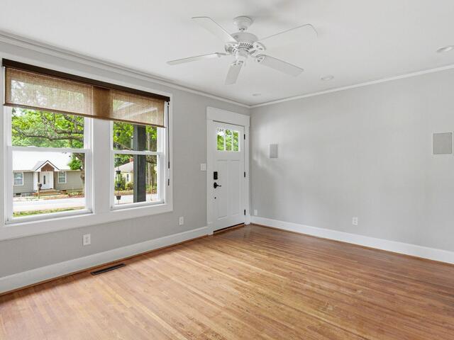 Photo of 305 Rogers Avenue