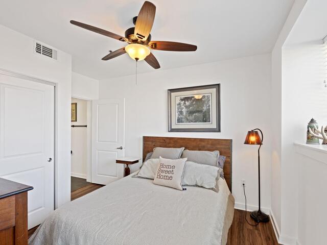 Photo of 100 E Washington Street