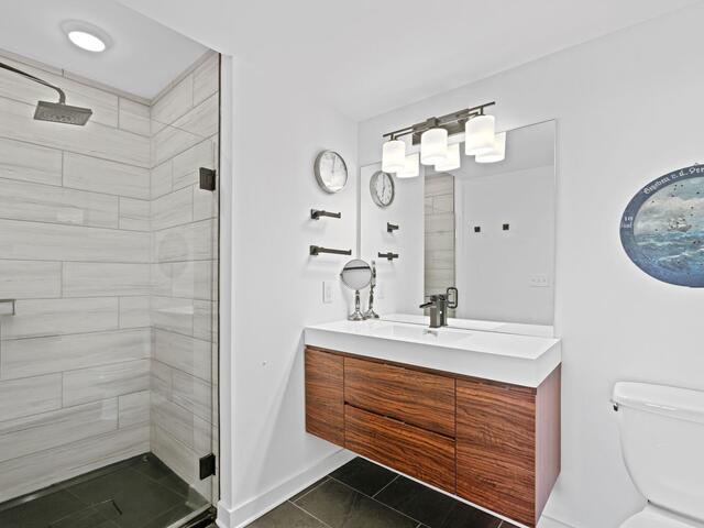 Photo of 100 E Washington Street