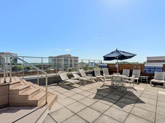 Photo of 100 E Washington Street