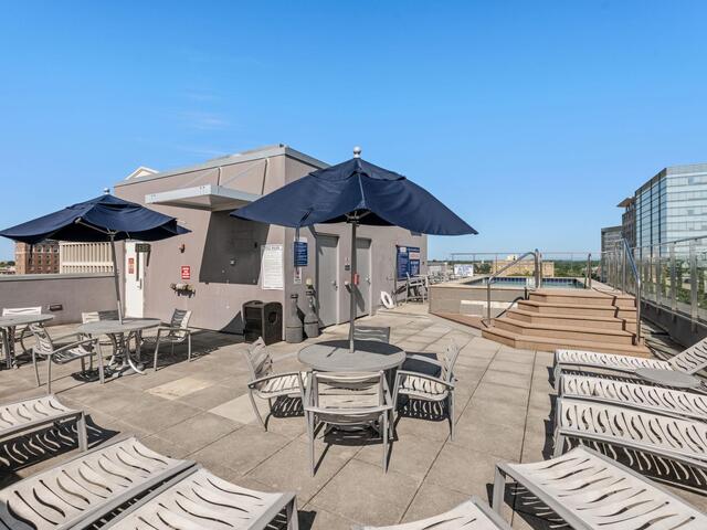 Photo of 100 E Washington Street