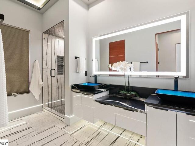 Photo of 2454 Runion Road