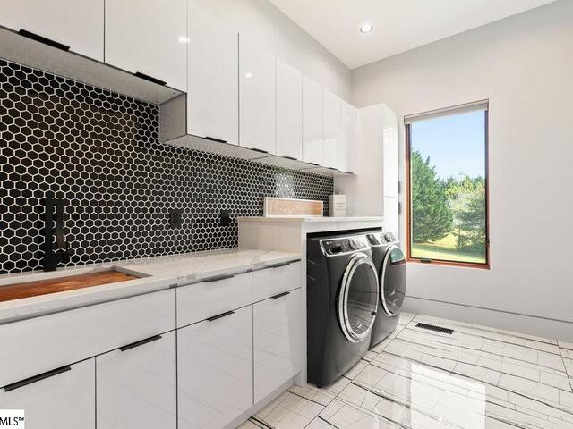 Photo of 2454 Runion Road