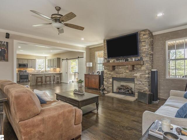 Photo of 310 BURNING TREE Road