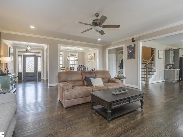 Photo of 310 BURNING TREE Road