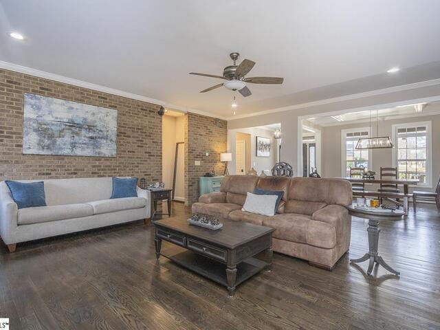 Photo of 310 BURNING TREE Road