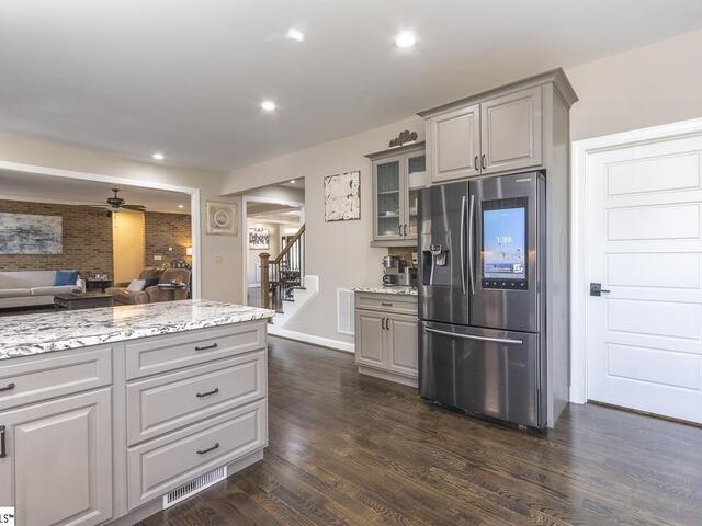 Photo of 310 BURNING TREE Road