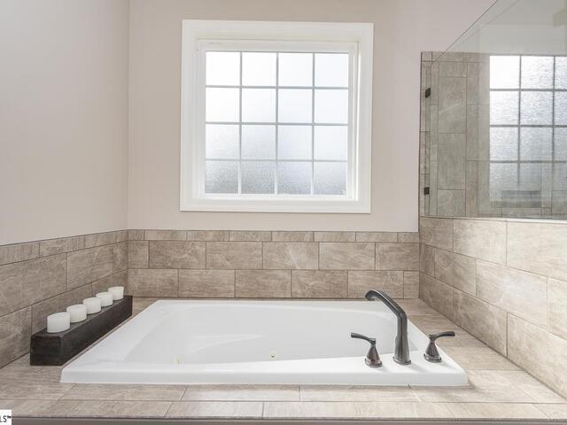 Photo of 310 BURNING TREE Road