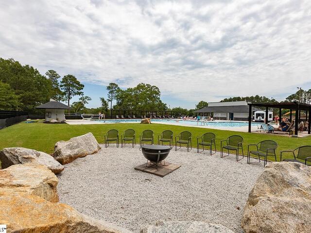 Photo of 310 BURNING TREE Road