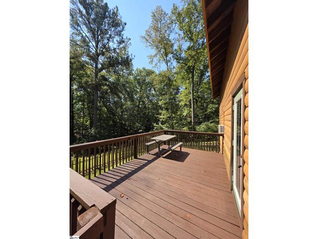 Photo of 104 Lands End Drive