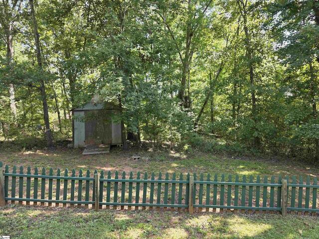 Photo of 104 Lands End Drive