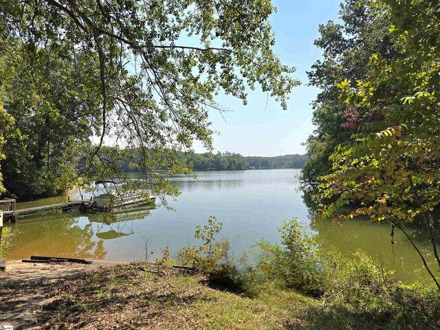 Photo of 104 Lands End Drive