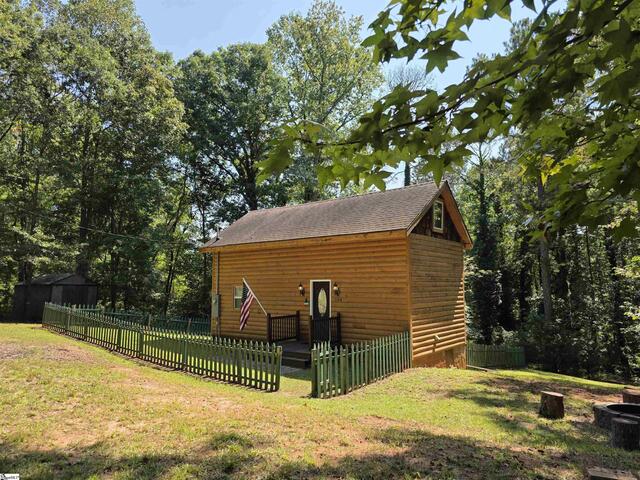 Photo of 104 Lands End Drive