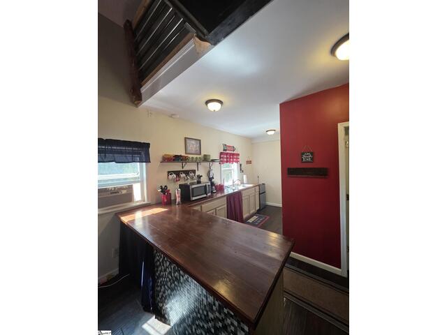 Photo of 104 Lands End Drive