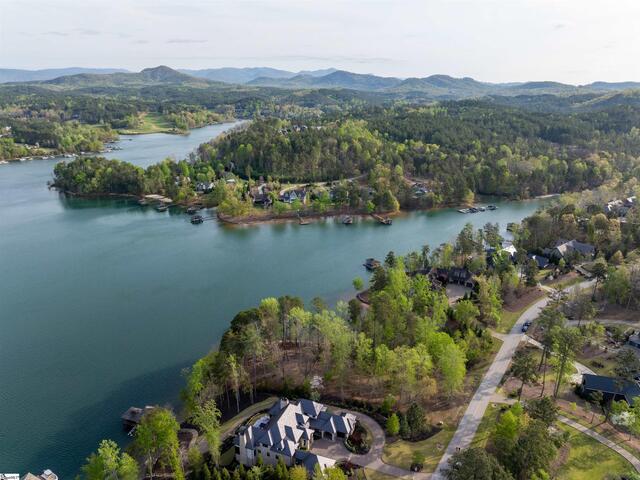 Photo of 390 Peninsula Ridge