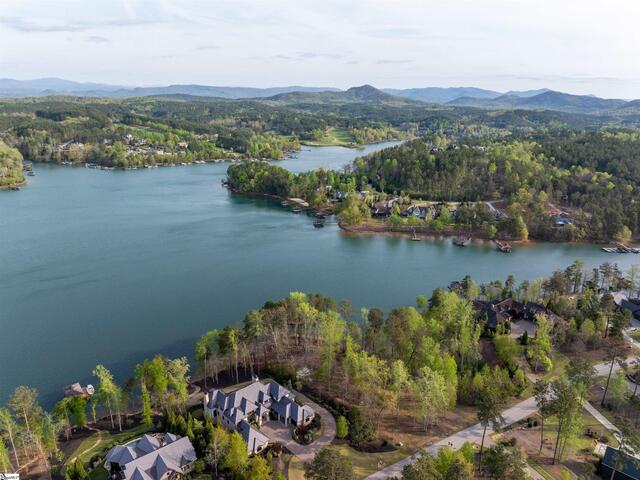 Photo of 390 Peninsula Ridge